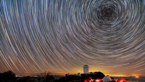 Kreisförmige Sternenspuraufnahme am Kitt Peak