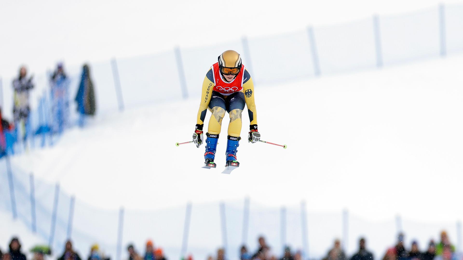 Daniela Maier (Deutschland) in Aktion beim Sprung. 