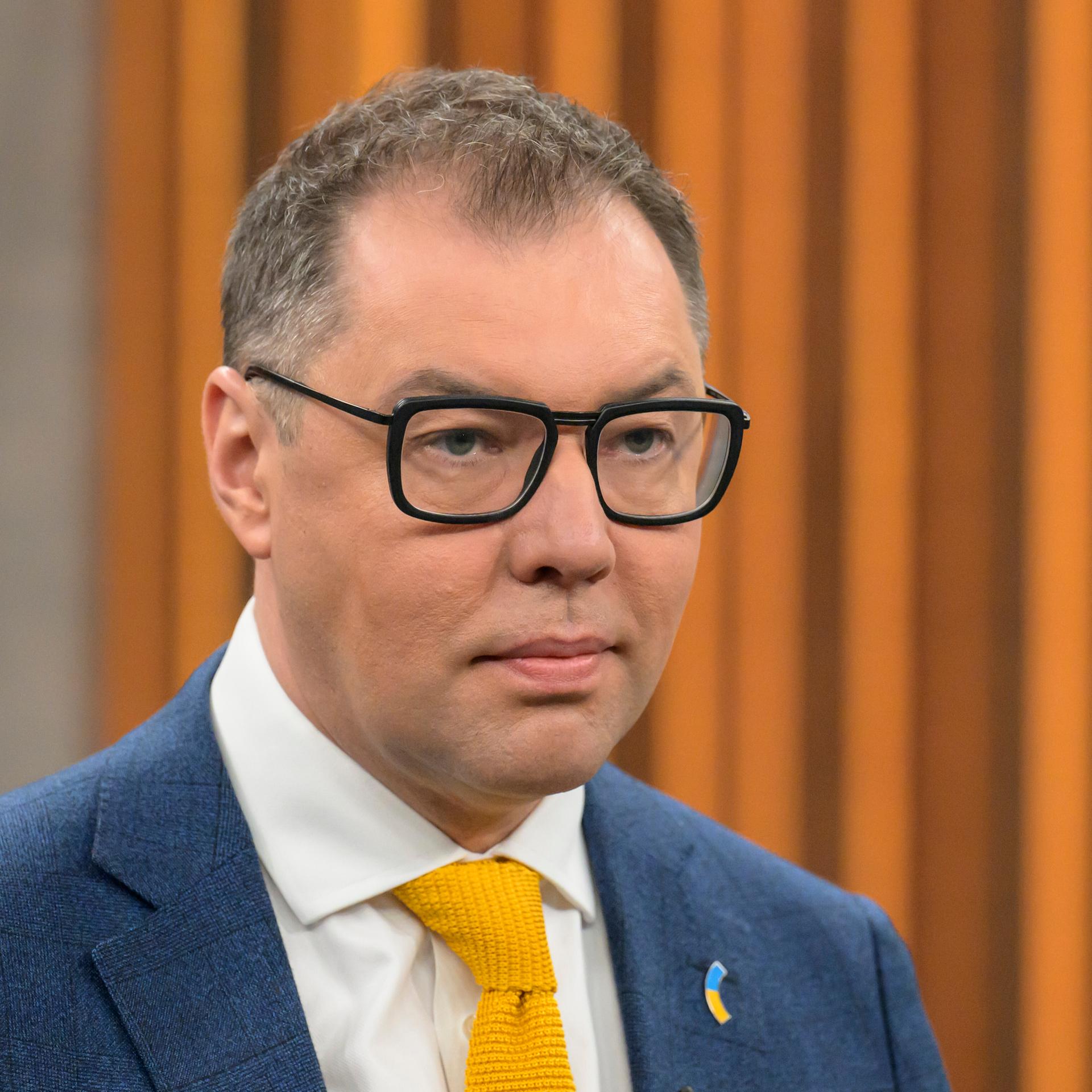 Botschafter der Ukraine - Deutsche Unternehmen finanzieren russische Raketen