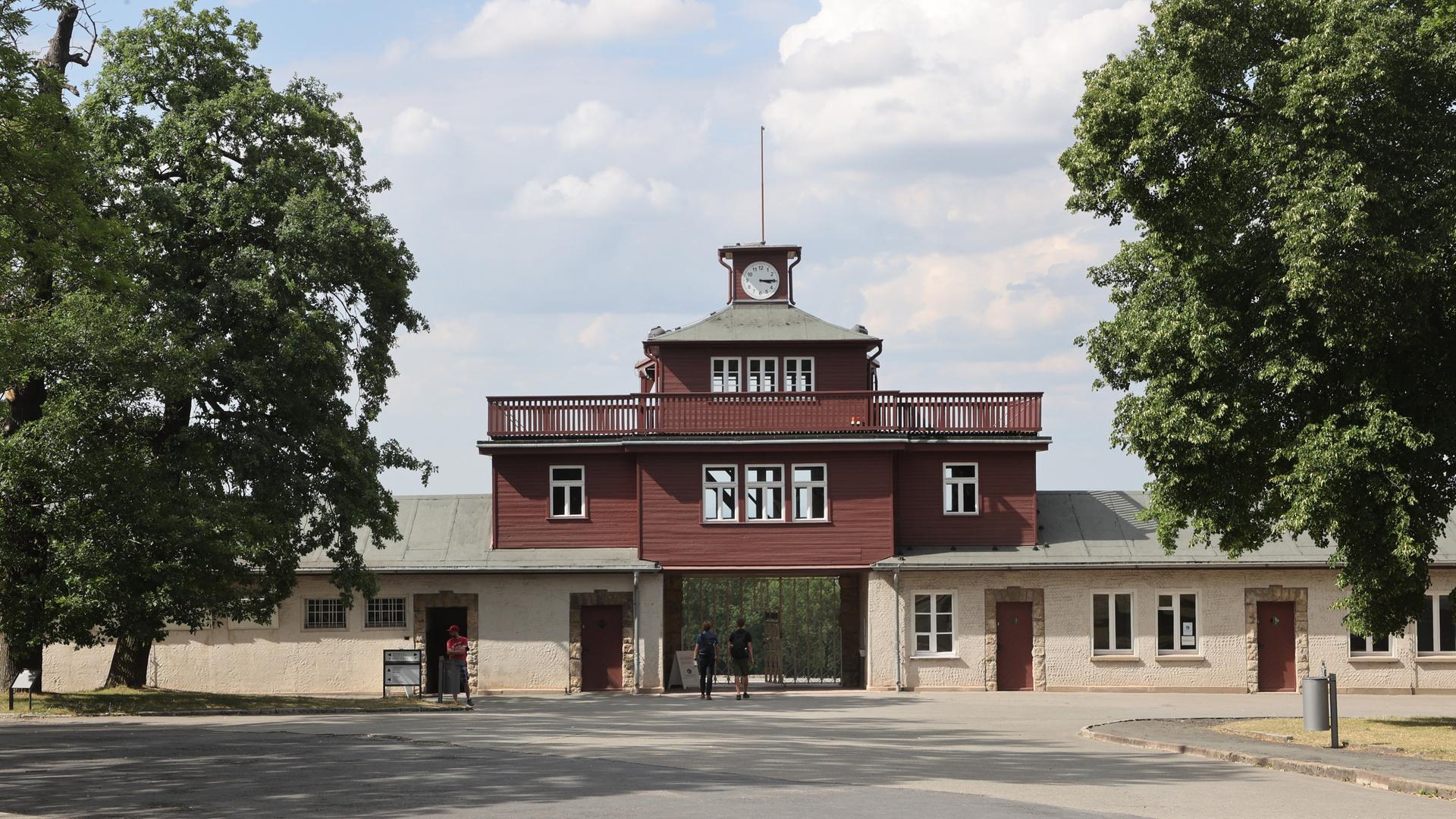 Eingang zum ehemaligen KZ Buchenwald.