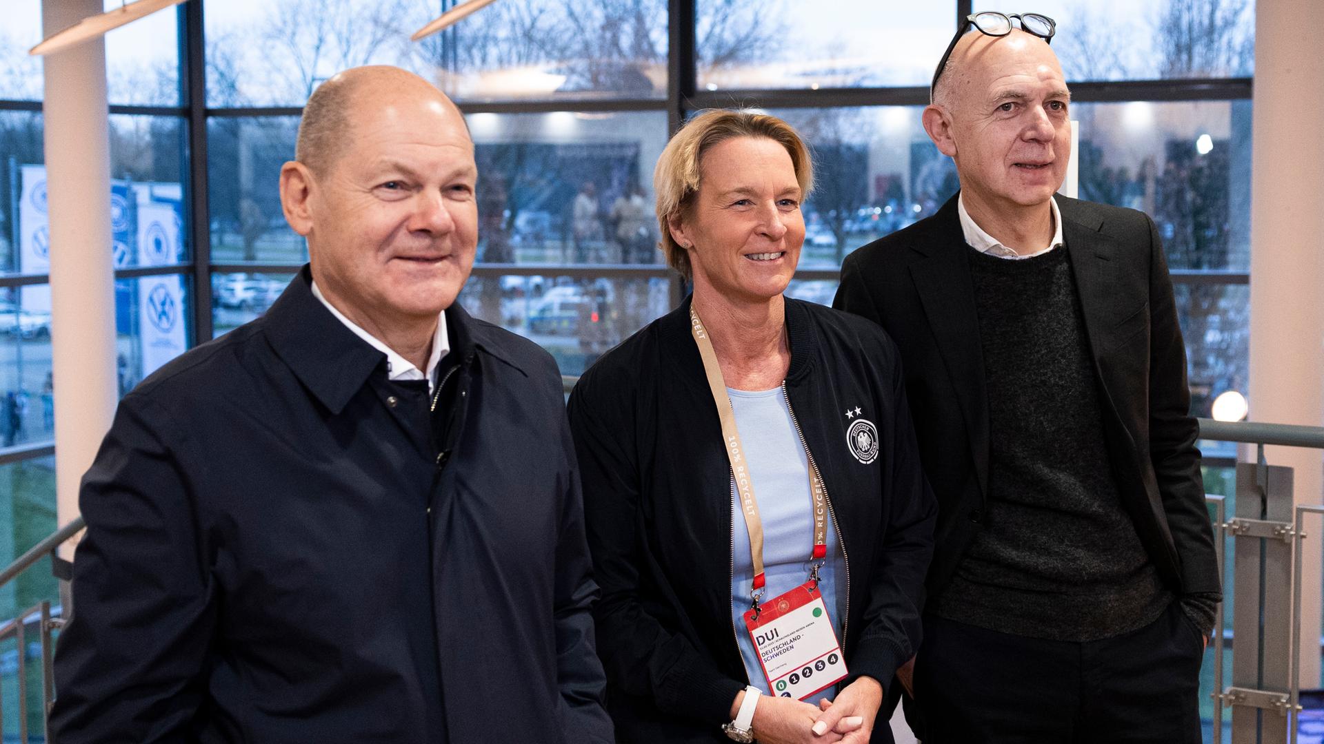 Bundeskanzler Scholz besucht Länderspiel der Frauen DFB-Elf in Duisburg. Bundeskanzler Scholz besucht Länderspiel der Frauen DFB-Elf in Duisburg.