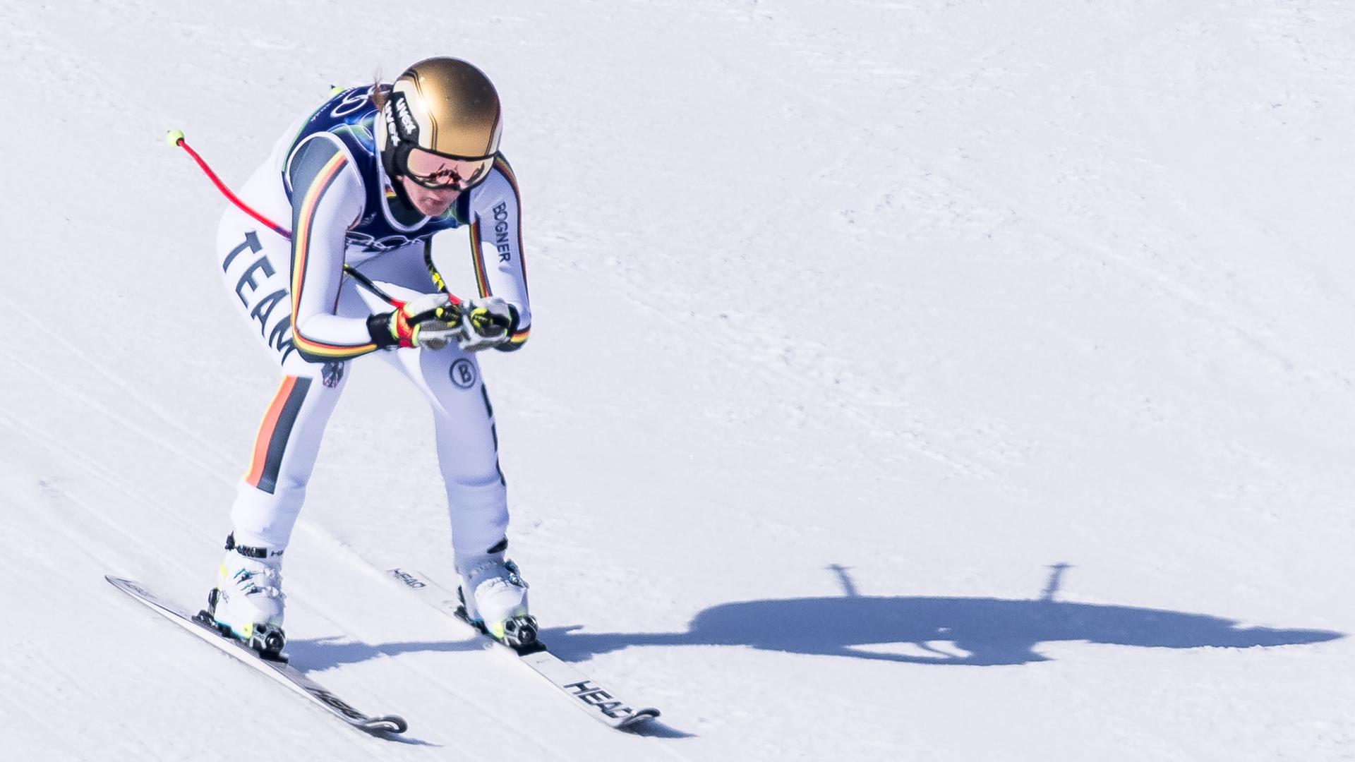 Olympia - Emma Aicher gewinnt Silber in der Abfahrt - Lindsey Vonn gestürzt