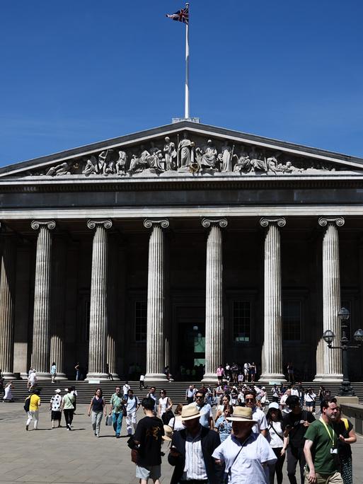 Ein Blick auf das British Museum in London, Großbritannien