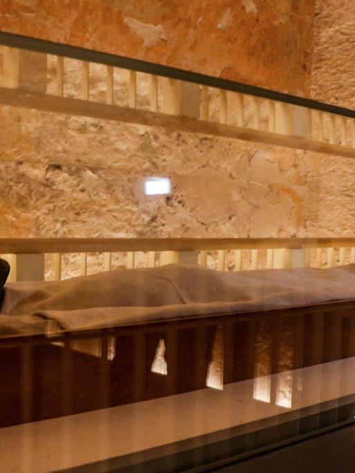 Die Mumie des altägyptischen Königs Tutanchamun ist im Tal der Könige ausgestellt