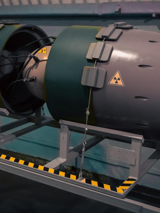 Eine Atombombe 2014 im Bunker einer geheimen russischen Militärbasis Eine Atombombe 2014 im Bunker einer geheimen russischen Militärbasis