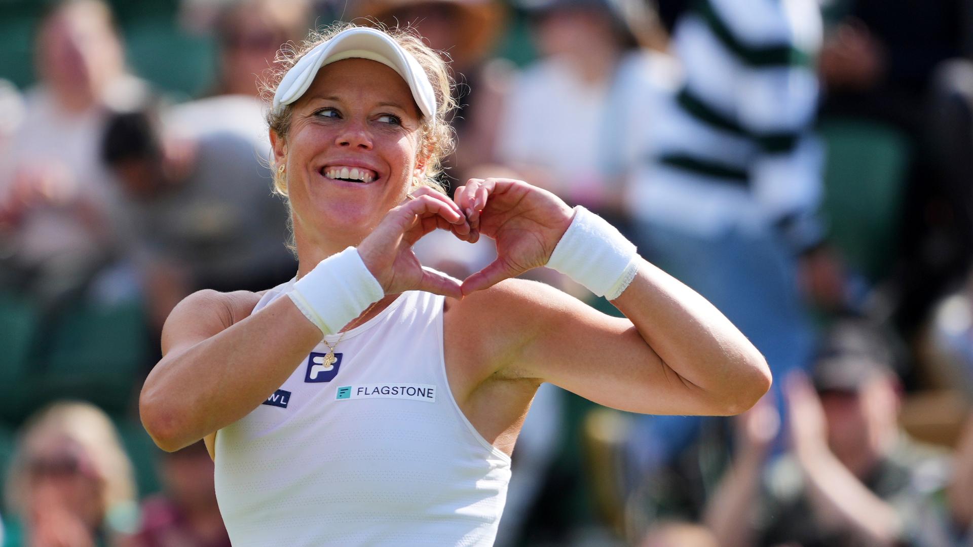 Laura Siegemund aus Deutschland feiert ihren Sieg im Achtelfinale von Wimbledon. Laura Siegemund aus Deutschland feiert ihren Sieg im Achtelfinale von Wimbledon.