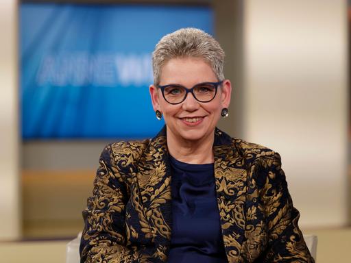 Christine Vogler Präsidentin des Deutschen Pflegerats, zu Gast bei Anne Will im Ersten. 