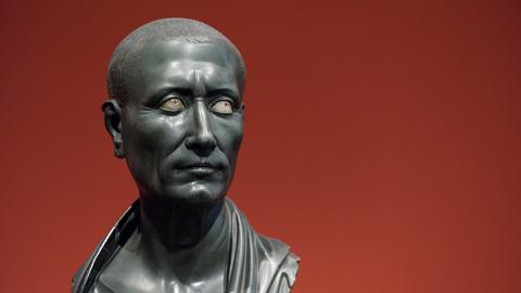 Eine Büste in einem Museum.