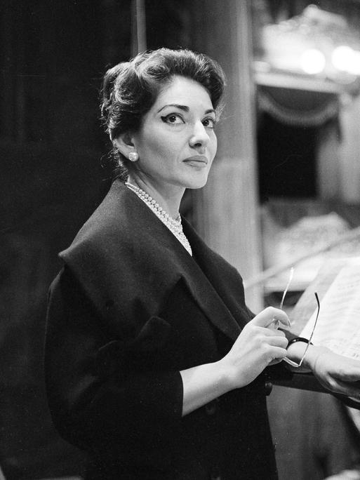 Die Sopranistin Maria Callas in der Mailänder Scala am 8. September 1959 bei einer Aufnahme von Ponchiellis Oper "La Gioconda" 