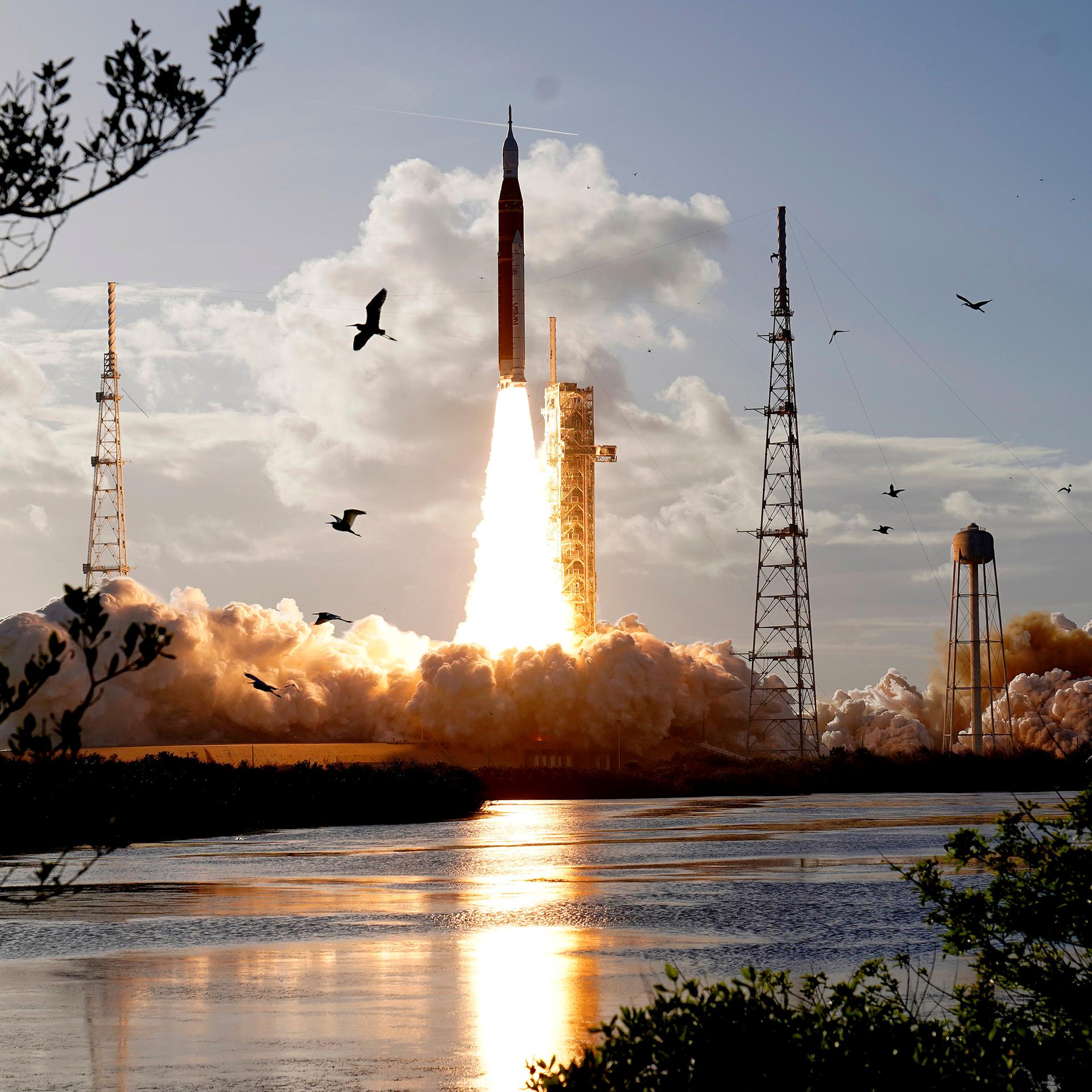 Mond-Mission gestartet - Artemis 2 auf dem Weg ins All