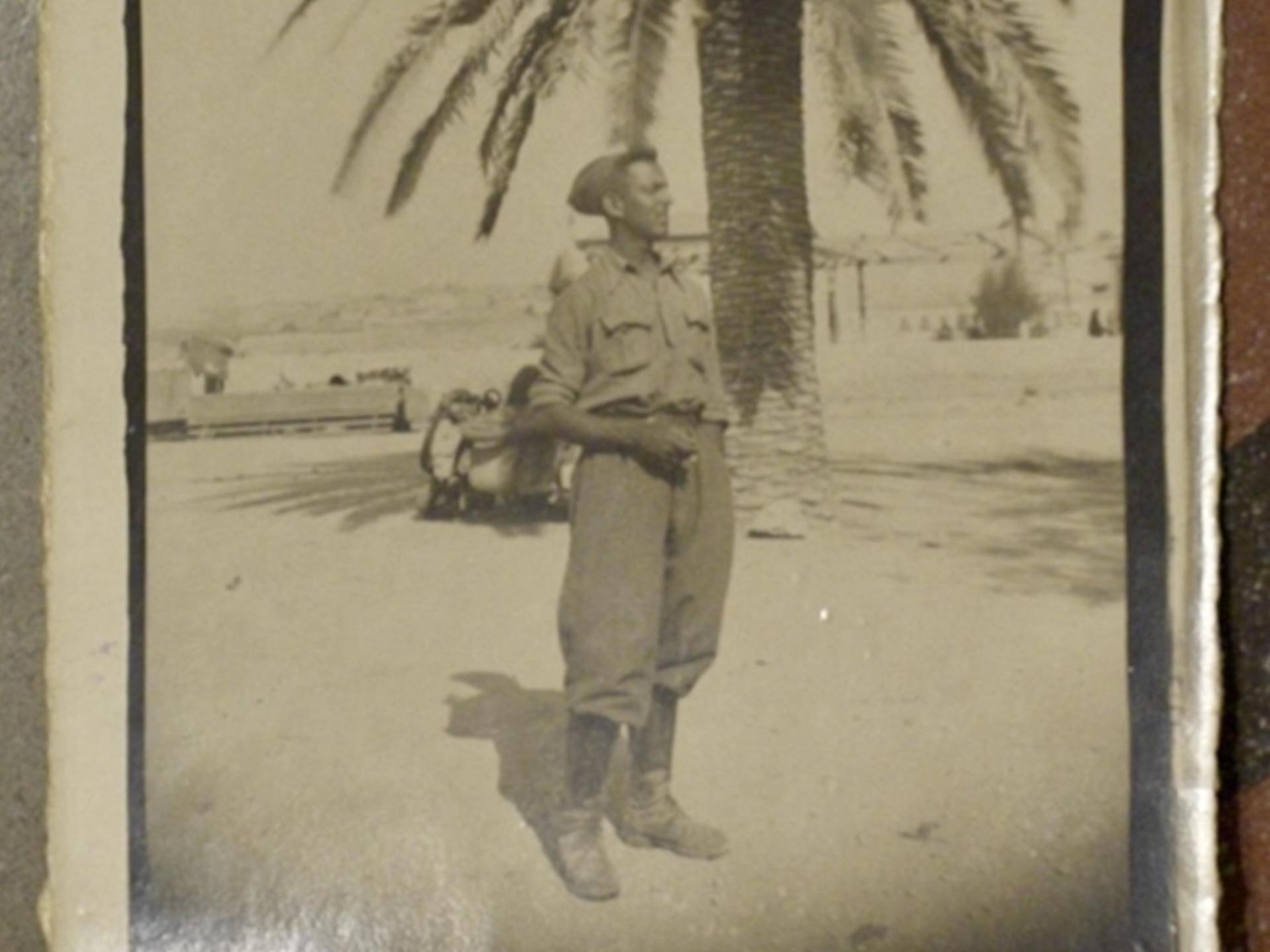 Raffaele Valensise als junger Soldat nach dem Überfall Italiens auf Griechenland