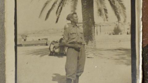 Raffaele Valensise als junger Soldat nach dem Überfall Italiens auf Griechenland Raffaele Valensise als junger Soldat nach dem Überfall Italiens auf Griechenland