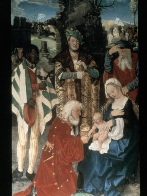 Hans Baldung-Griens Tryptichon "Anbetung der Heiligen drei Könige" zeigt mittig die heiligen drei Könige, davor kniet ein bärtiger Mann vor Maria, die das Jesuskind auf dem Schoß hält.