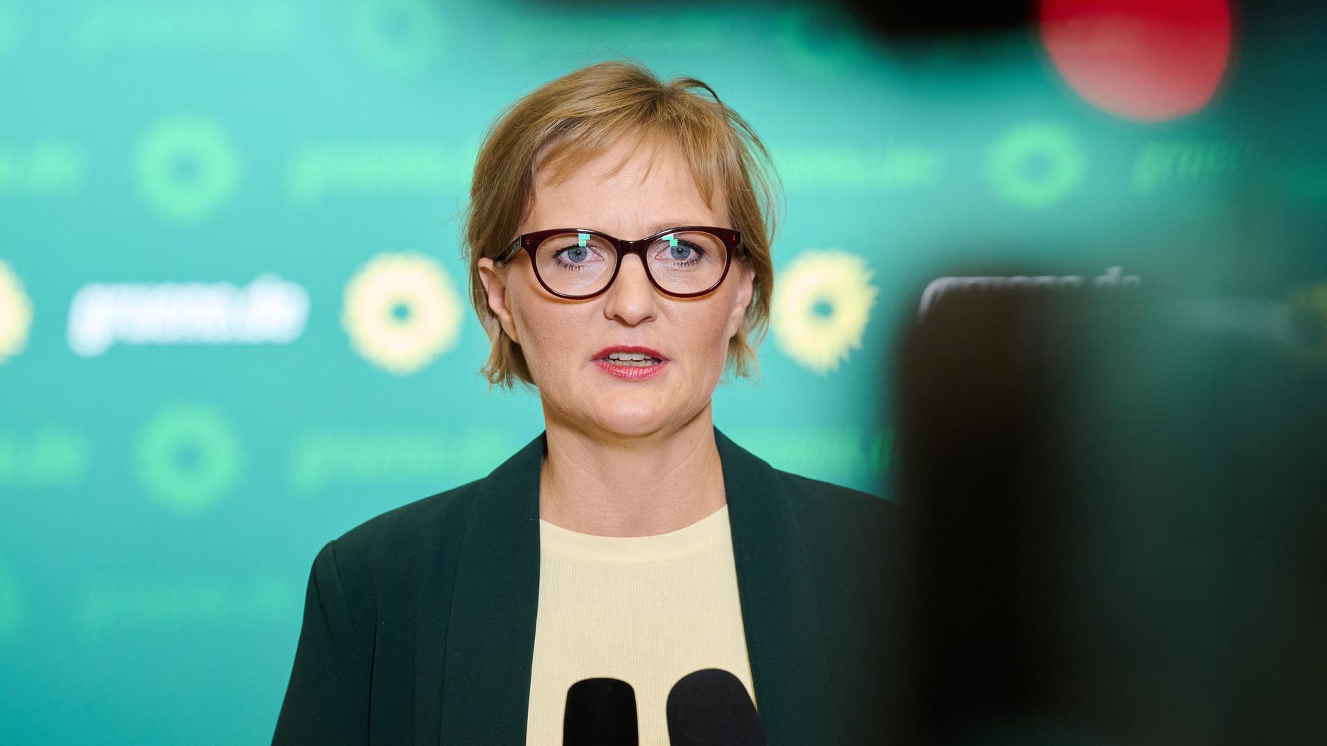 Franziska Brantner (Bündnis 90/ Die Grünen), Bundesvorsitzende gibt ein Statement ab. Franziska Brantner (Bündnis 90/ Die Grünen), Bundesvorsitzende gibt ein Statement ab.