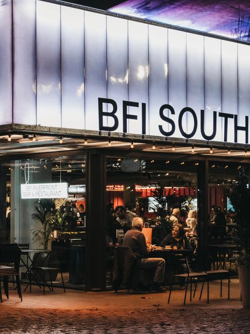 Fassade des BFI Southbank, des führenden Programmkinos in London