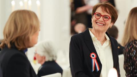 Die französische Politologin Hélène Miard-Delacroix anlässlich 175 Jahre Märzrevolution im Schloss Bellevue. Die französische Politologin Hélène Miard-Delacroix anlässlich 175 Jahre Märzrevolution im Schloss Bellevue.