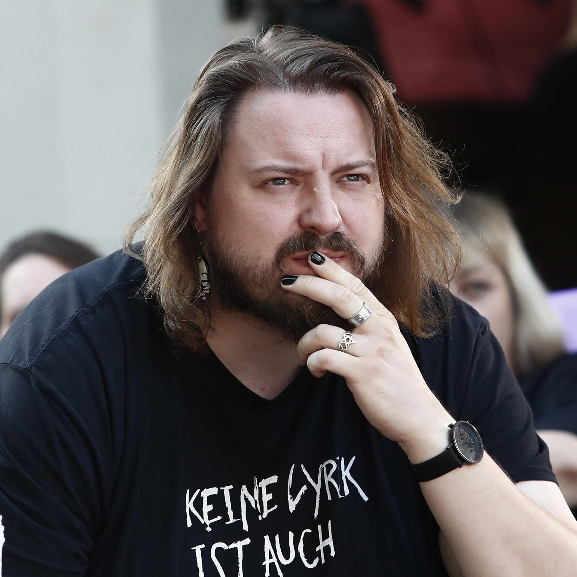 Autor Martin Piekar - Wie man aufschreibt, wie Menschen reden Autor Martin Piekar - Wie man aufschreibt, wie Menschen reden