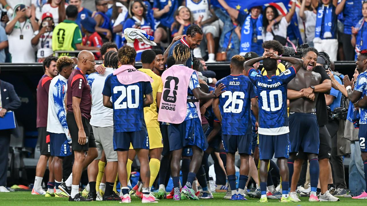 Spieler und Trainer von Kap Verde feiern
