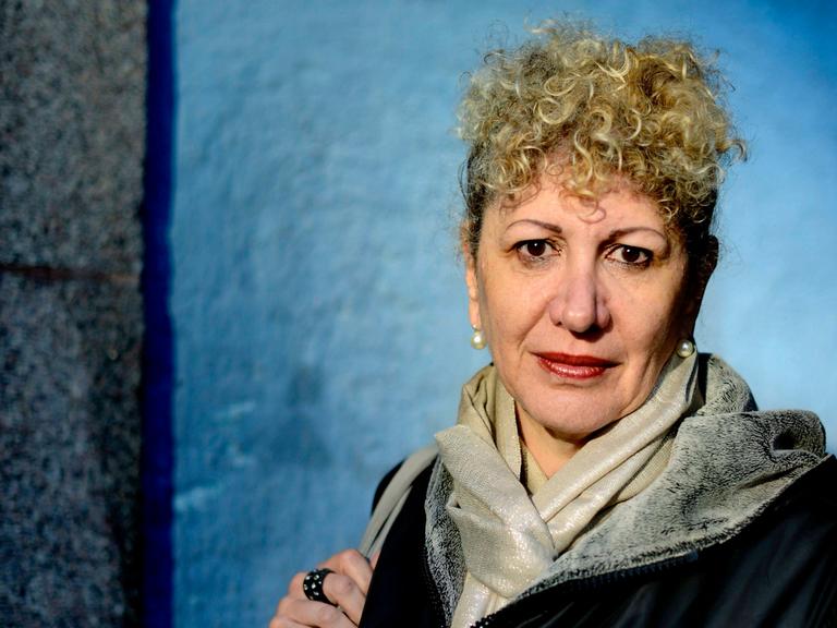 Porträt der israelischen Schriftstellerin Lizzie Doron.