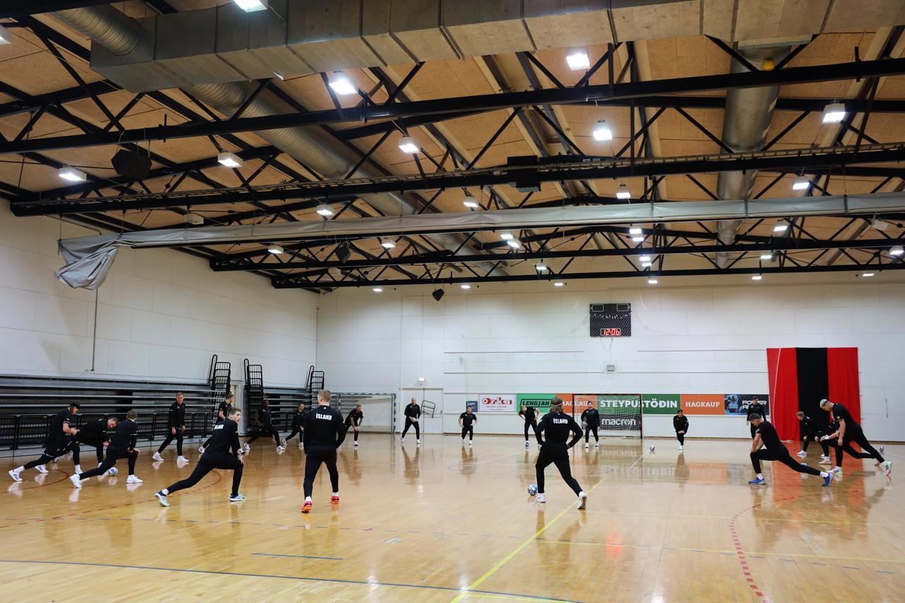 Die isländische Nationalmannschaft bereitet sich auf die Handball-EM in Deutschland vor.