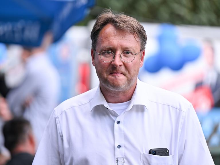 Landrat Robert Sesselmann (AfD) nach der gewonnen Stichwahl in Sonneberg