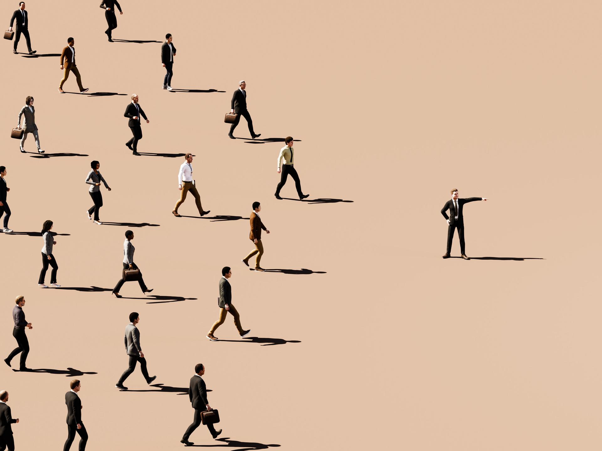 Illustration eines Unternehmensleiters, der in eine Richtung zeigt, während eine große Gruppe von Geschäftsleuten zielstrebig hinter ihm hergeht, vor einem hellbraunen Hintergrund. 