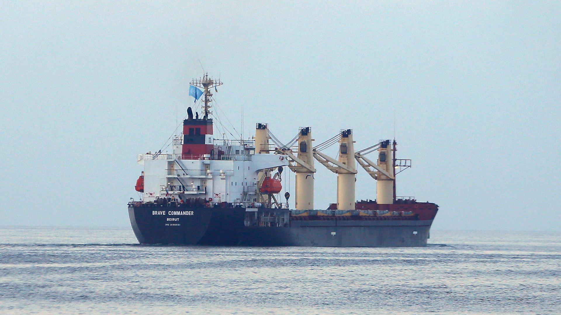 Das von der UN gecharterte Schiff "Brave Commander" mit der ukrainischem Weizen für Afrika Das von der UN gecharterte Schiff "Brave Commander" mit der ukrainischem Weizen für Afrika