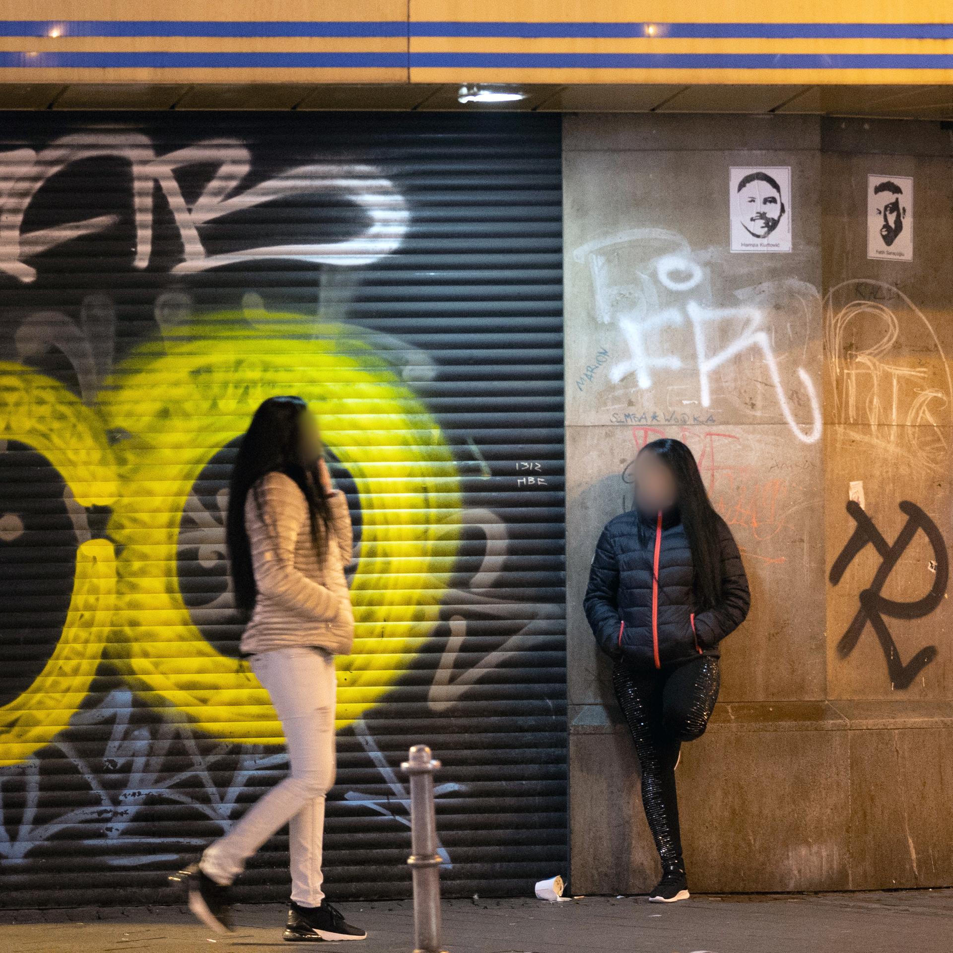 Prostitution - Sollte gekaufter Sex verboten werden? thumbnail