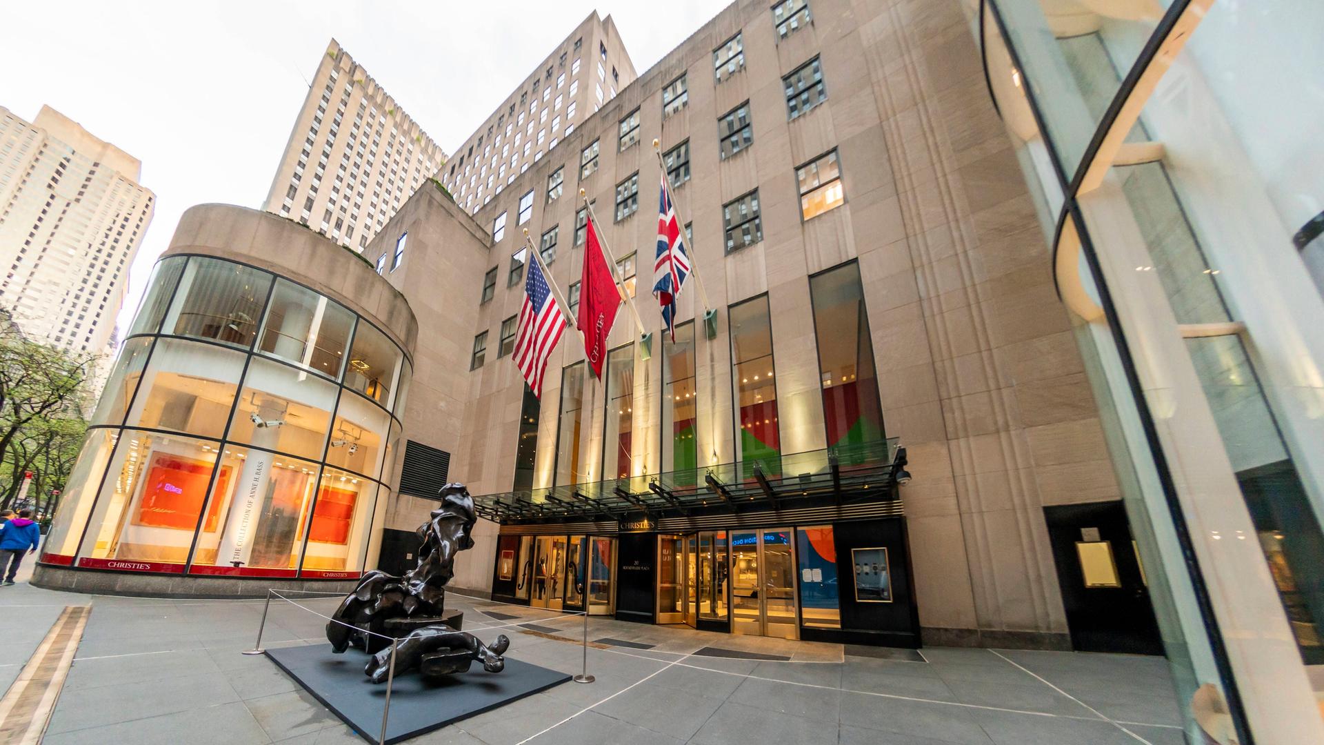Das Auktionshaus Christie's im Rockefeller Center in New York. Das Auktionshaus Christie's im Rockefeller Center in New York.