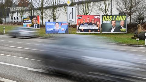 Wahlplakate der Parteien CDU, AfD, SPD und Grüne für die Landtagswahl 2026 in Baden-Württemberg Wahlplakate der Parteien CDU, AfD, SPD und Grüne für die Landtagswahl 2026 in Baden-Württemberg