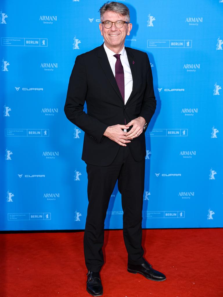 Wolfram Weimer posiert lächelnd im Februar 2026 für die Berlinale-Fotografen