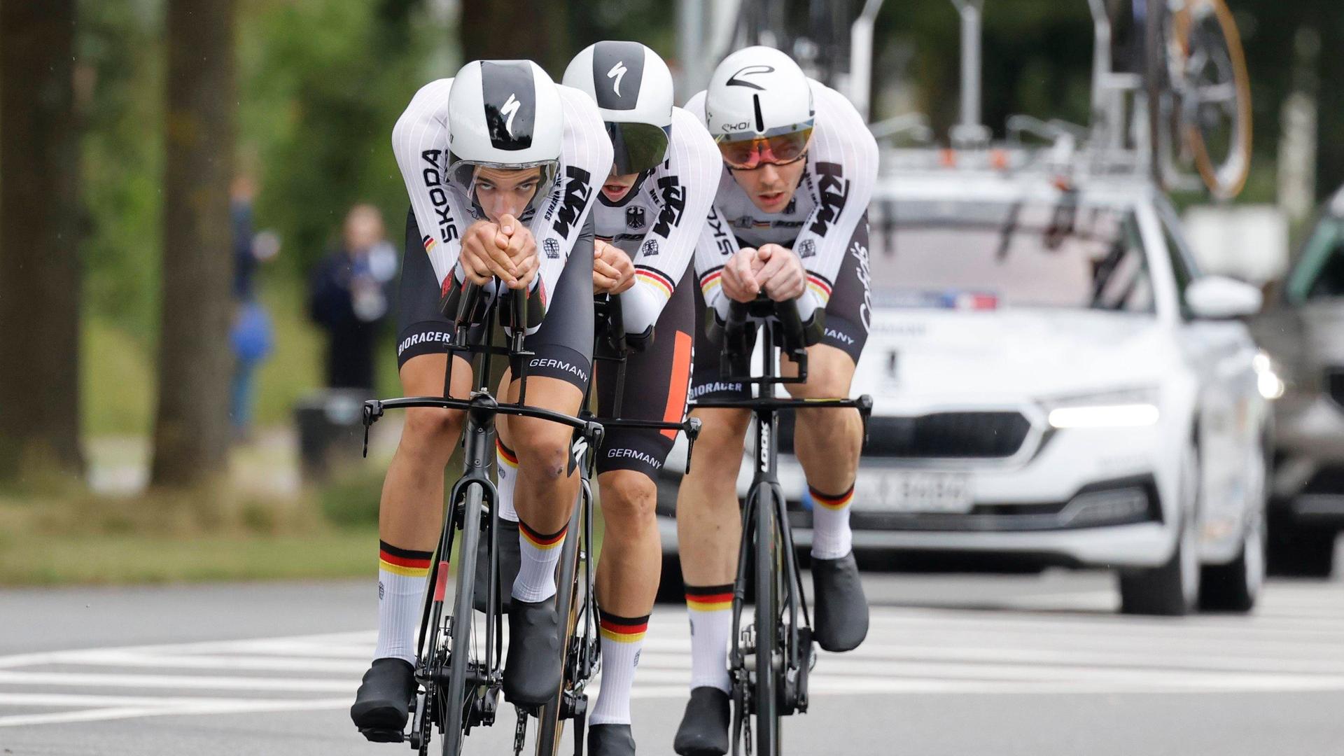 Die deutschen Radprofis Jannik Steimle, Max Walscheid und Miguel Heidemann bei einem Wettkampf in den Niederlanden. Die deutschen Radprofis Jannik Steimle, Max Walscheid und Miguel Heidemann bei einem Wettkampf in den Niederlanden.