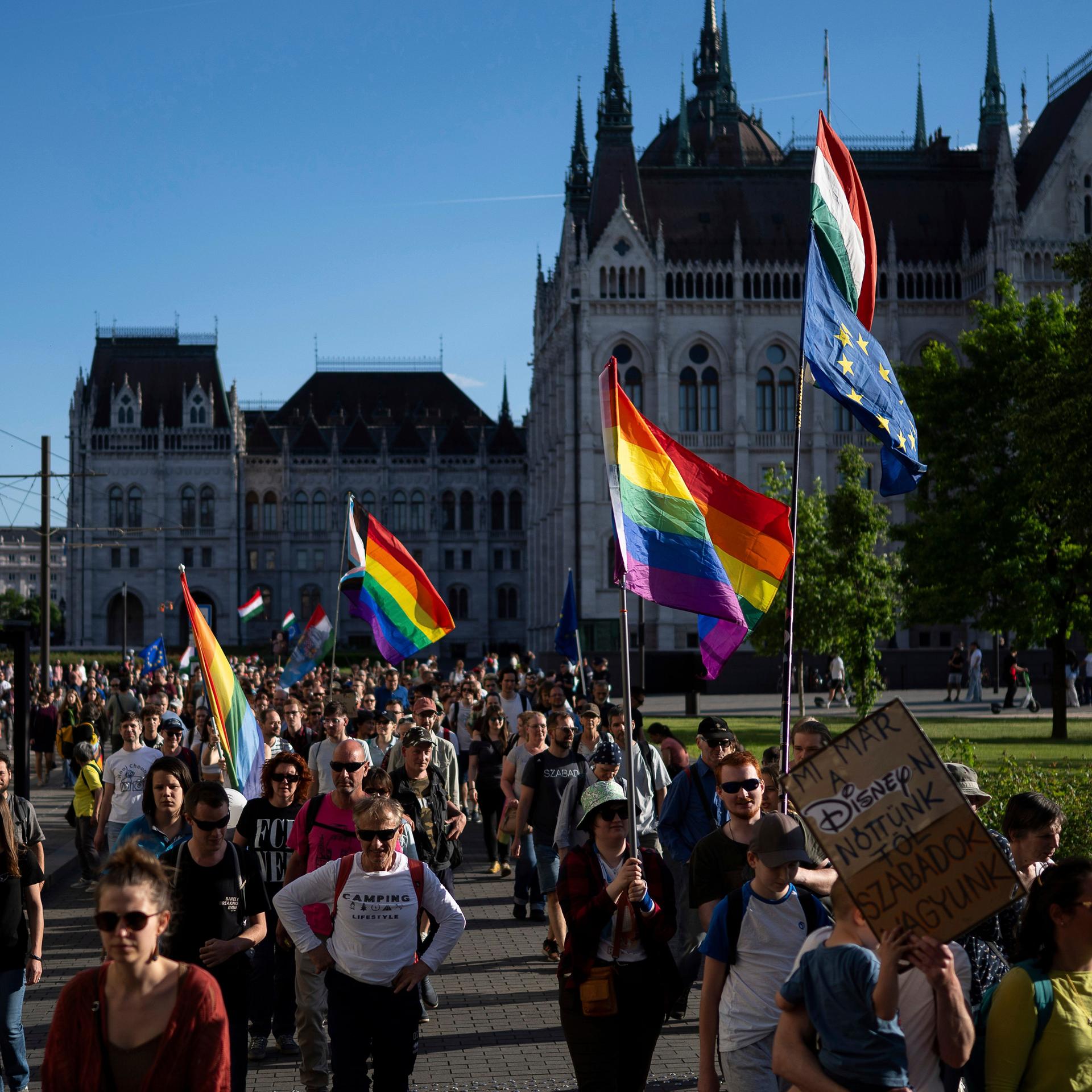 LGBTIQ+ in Ungarn - EU-Präzedenzfall? Anklage gegen Budapests Bürgermeister