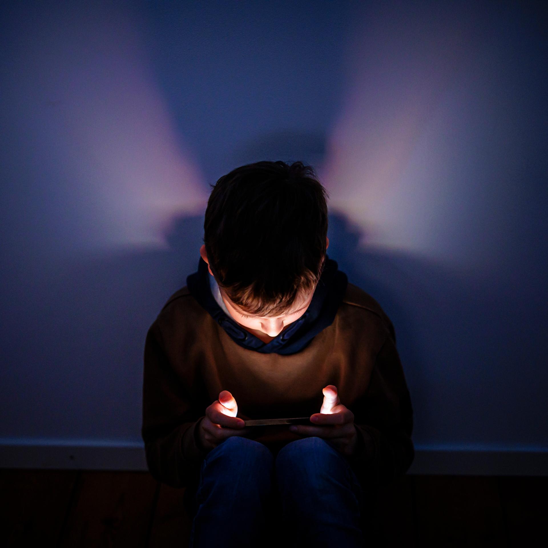 Gefahren im Netz - Brauchen wir ein Social-Media-Verbot für Jugendliche?