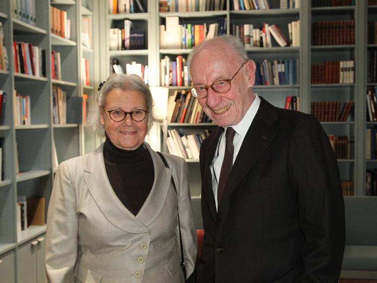 Edzard Reuter und Ehefrau Helga im Max-Liebermann-Haus am Pariser Platz in Berlin