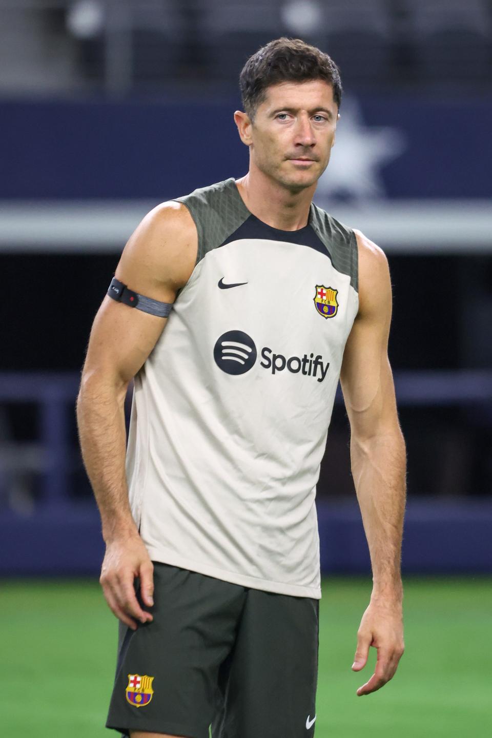 July 28, 2023, Dallas, TX, United States: Robert Lewandowski of Barcelona during a training session at AT&T Stadium in Dallas in the United States this Friday, July 28. Tomorrow the team faces Real Madrid (Credit Image: ÃÂ© William Volcov/ZUMA Press Wire