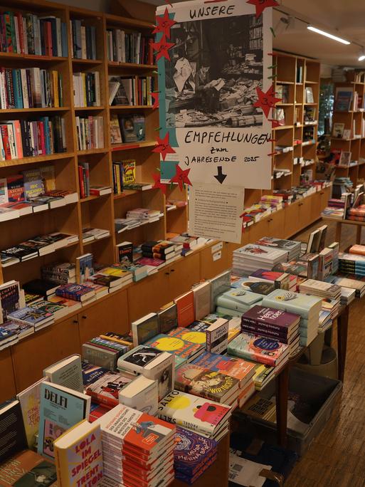 Ausgestellte Bücher in einem Buchladen