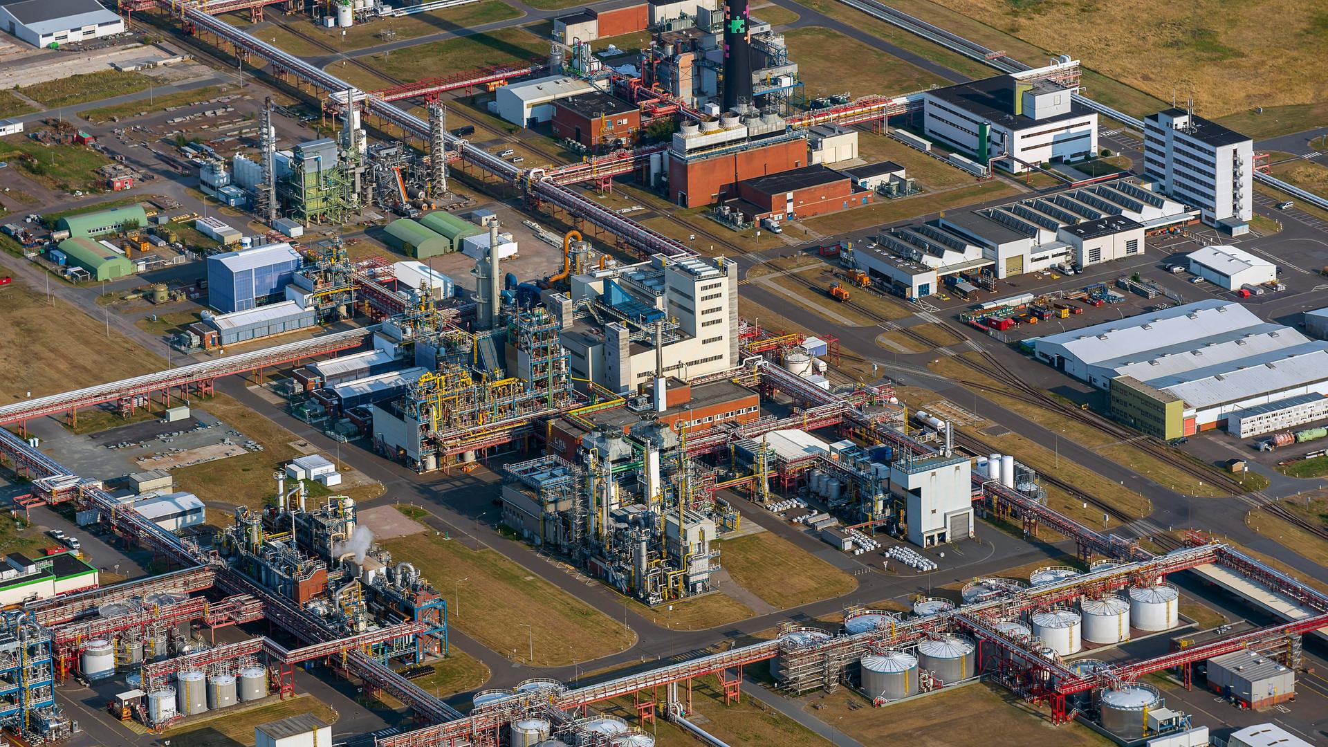 Luftbild des Industriegebiets "ChemCoastPark" in Brunsbüttel in Schleswig-Holstein. 