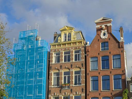 Drei Grachtenhäuser in Amsterdam, Niederlande