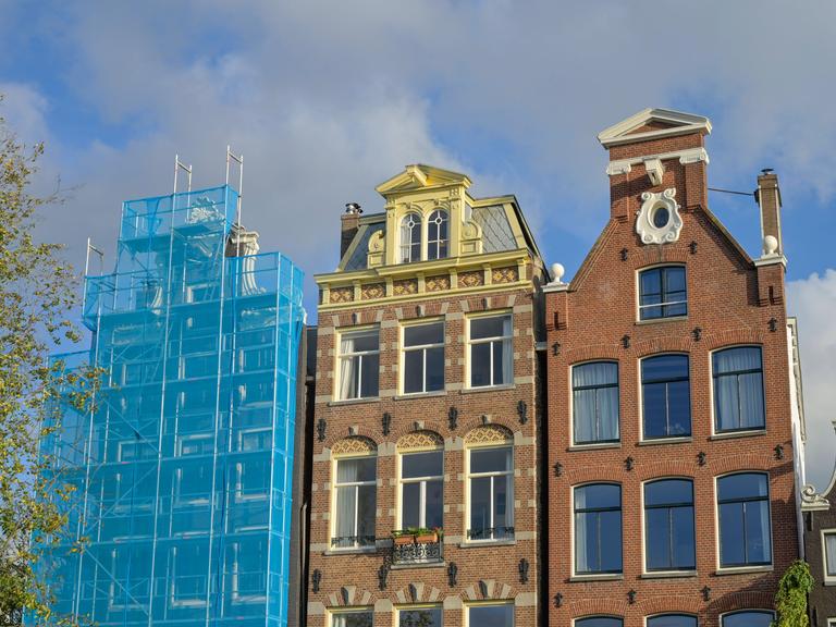 Drei Grachtenhäuser in Amsterdam, Niederlande