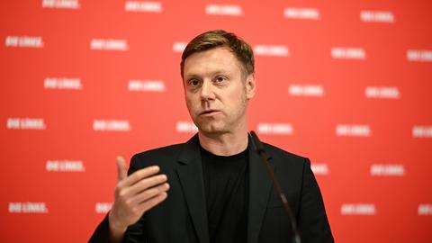 Martin Schirdewan, Vorsitzender der Partei Die Linke, spricht bei einer Pressekonferenz