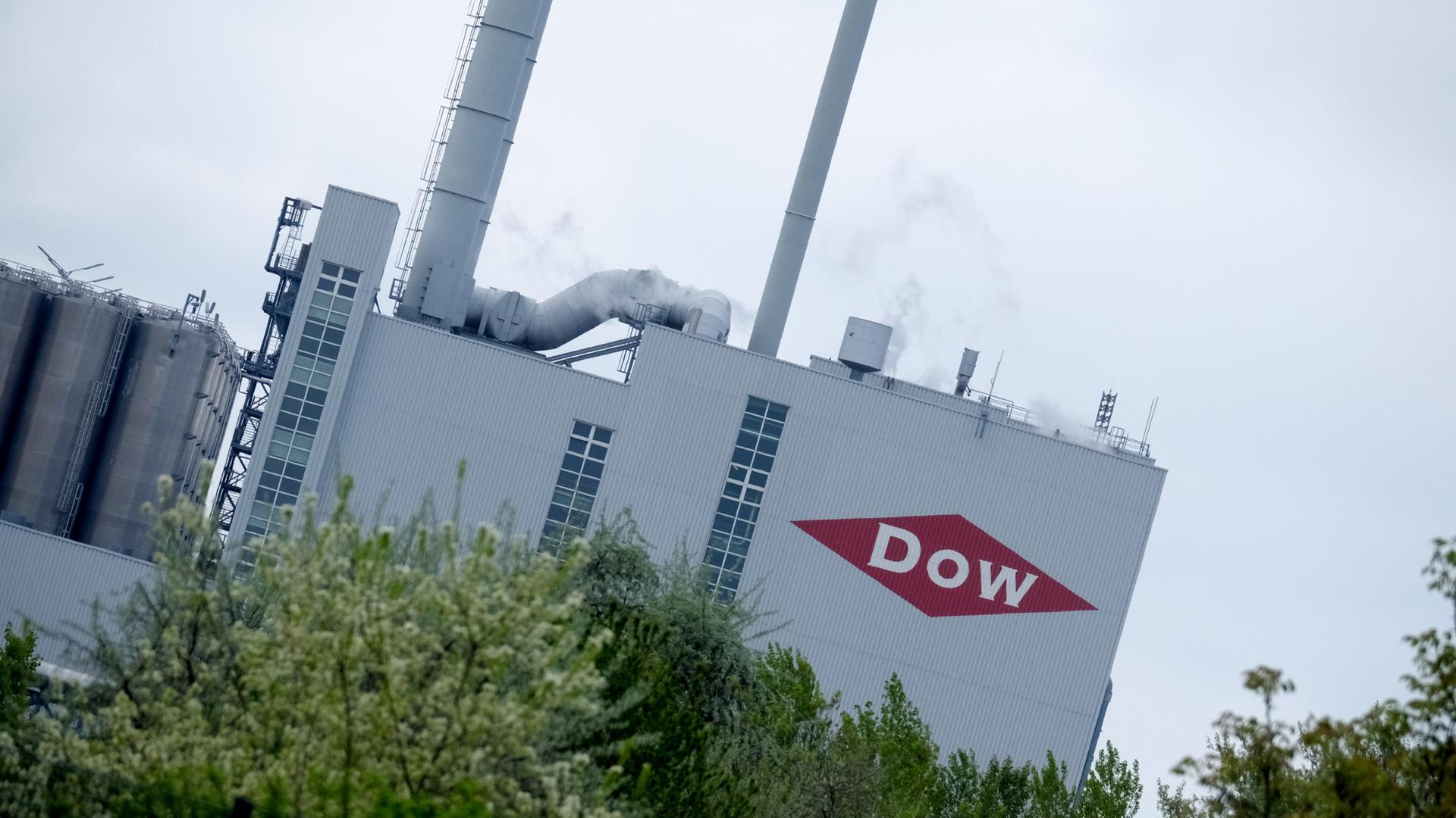 Sachsen-Anhalt, Schkopau: Die Produktionsstätte des US-amerikanischen Konzerns Dow. 