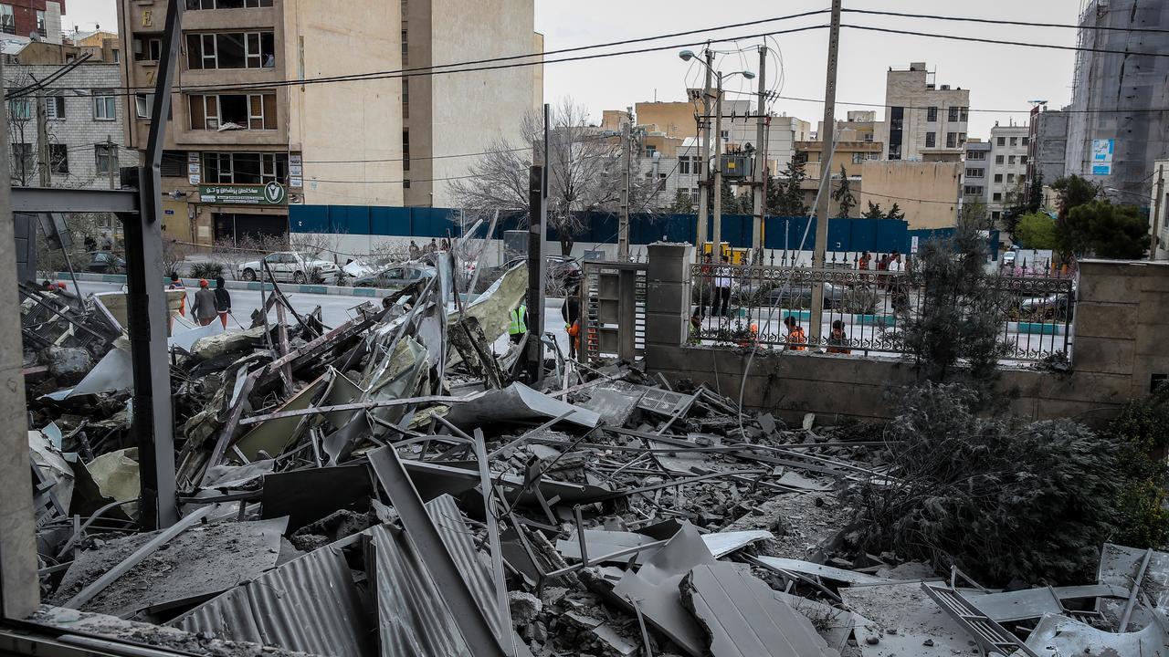 Blick auf die Schäden nach einem Angriff auf ein Wohnhaus in Teheran inmitten des amerikanisch-israelischen Militäreinsatzes gegen den Iran.