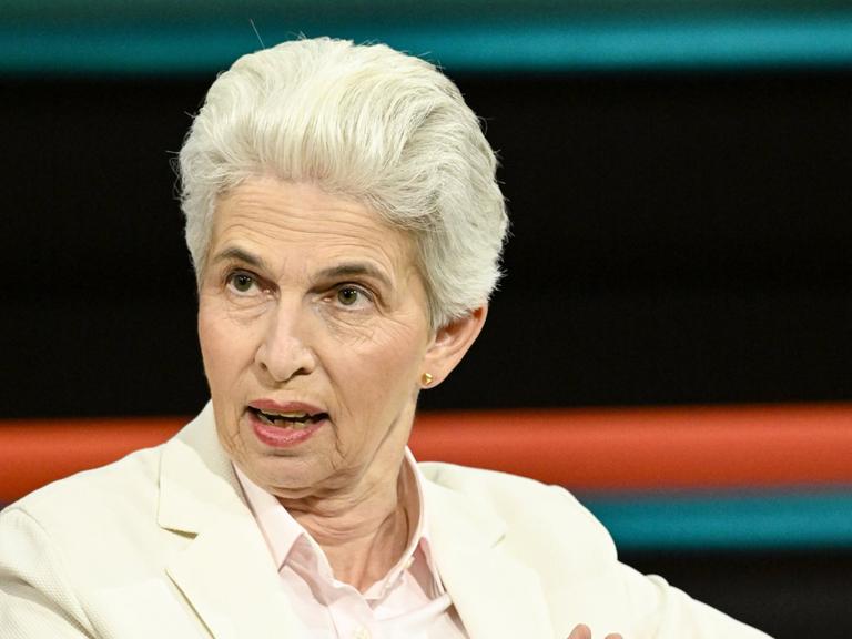 Marie-Agnes Strack-Zimmermann, FDP MdEP, Vorsitzende im Verteidigungsausschuss
