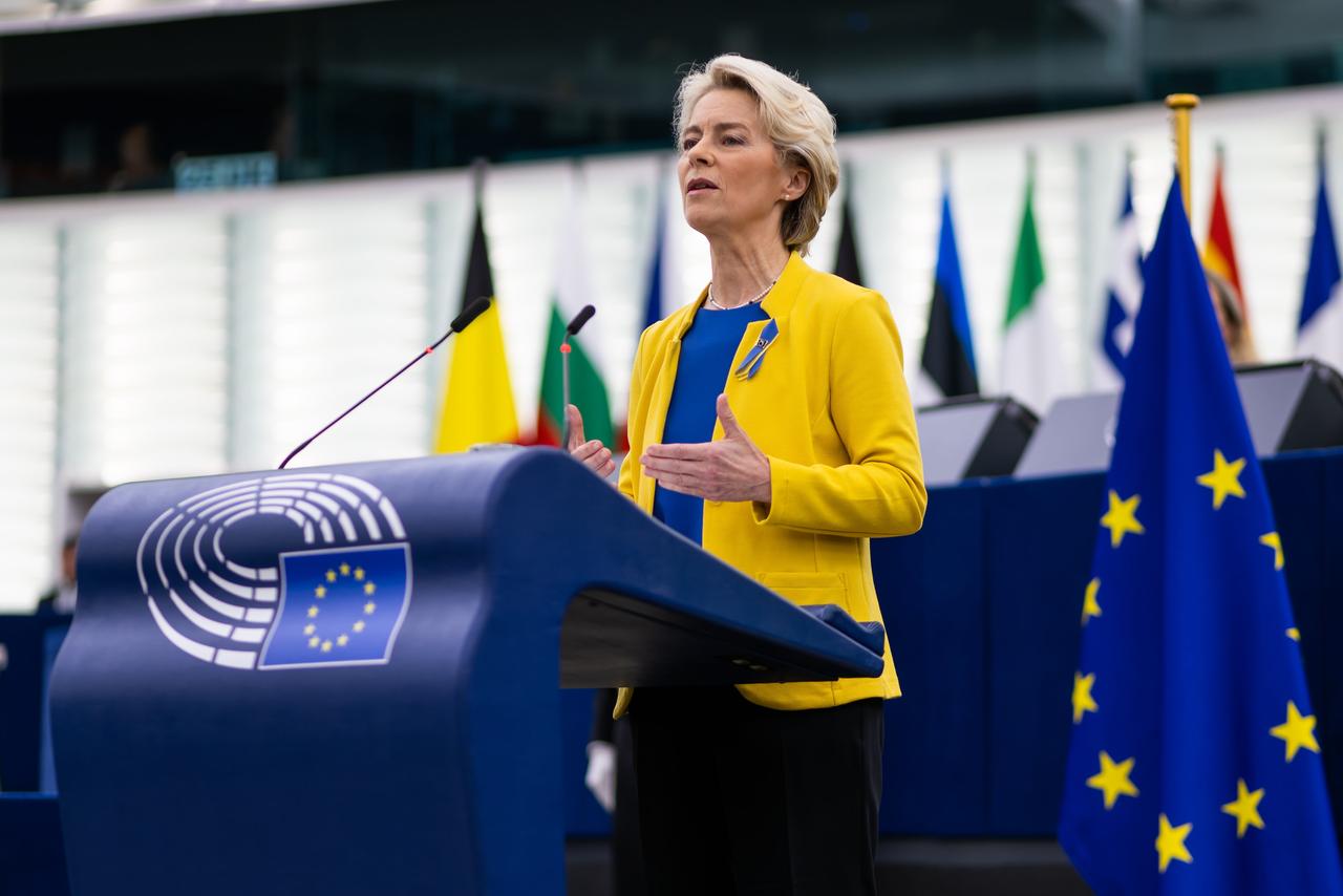 Ursula von der Leyen (CDU), Präsidentin der Europäischen Kommission, hält im Europaparlament eine Rede zur Lage der Union.
