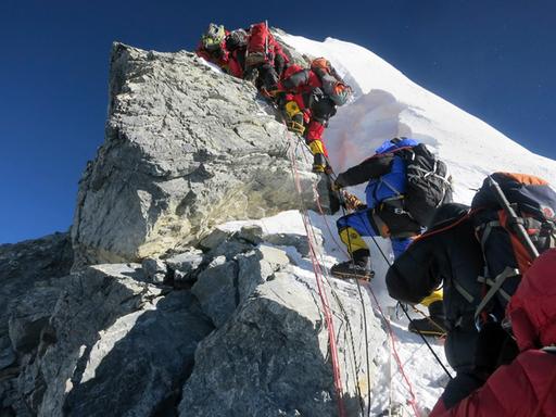 Bergsteiger in der Region Khumbu in Nepal