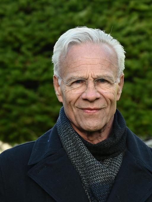 Schauspieler Klaus J. Behrendt ( Kommissar Max Ballauf ) posiert am Set des 98. Kölner Tatort " Der Glücklichmacher"