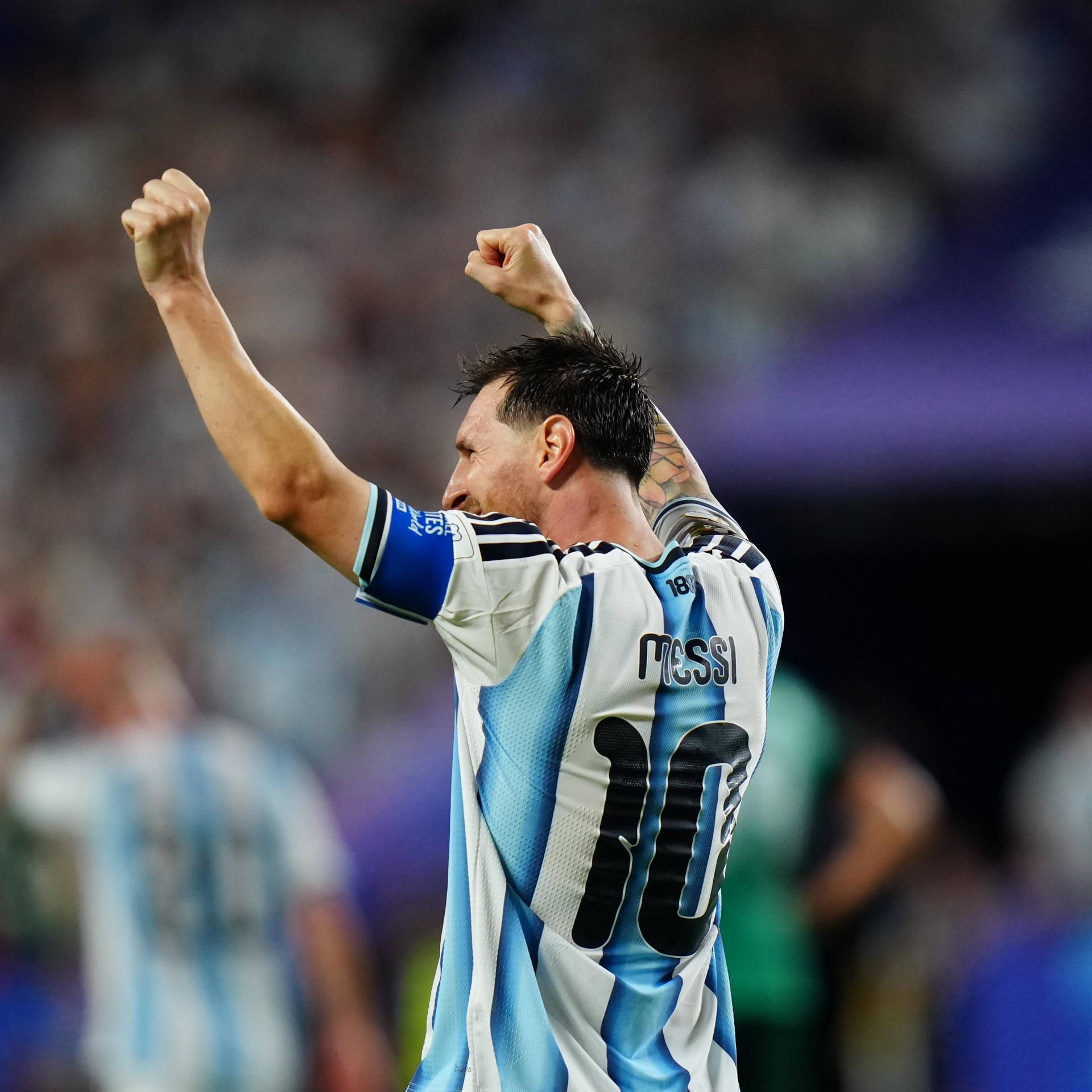 Lionel Messi jubelt.