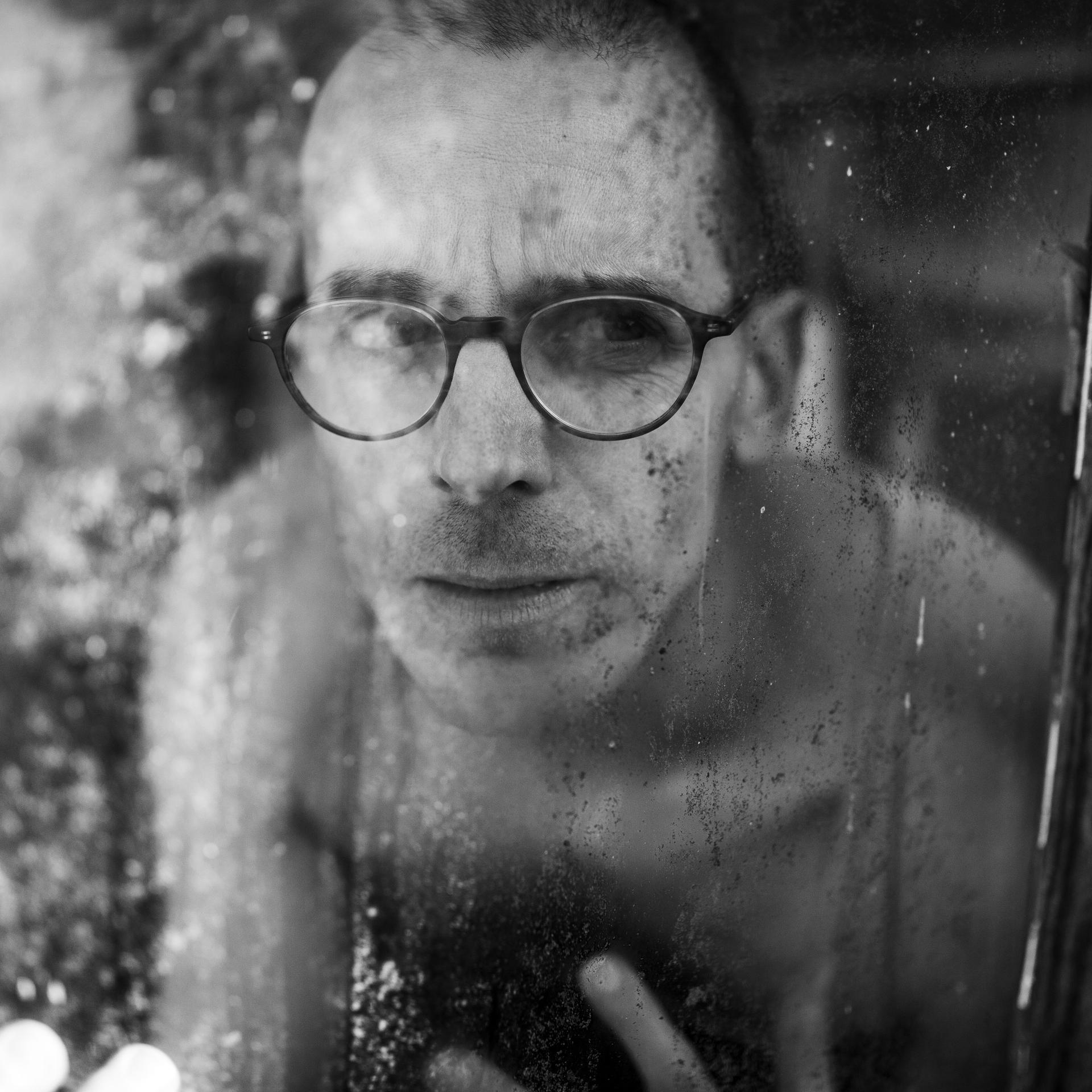 A Schwoazzes Gebiss - Zwischen Spoken Word, Lied und Post-Punk