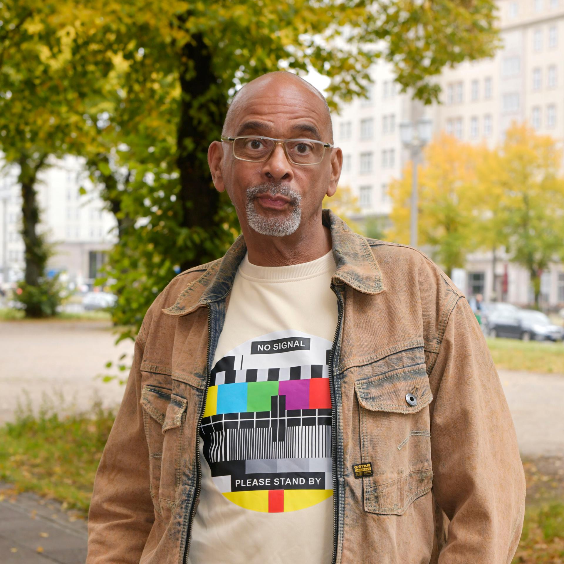 Pierre Sanoussi-Bliss - "Im Westen war ich plötzlich eine Hautfarbe"